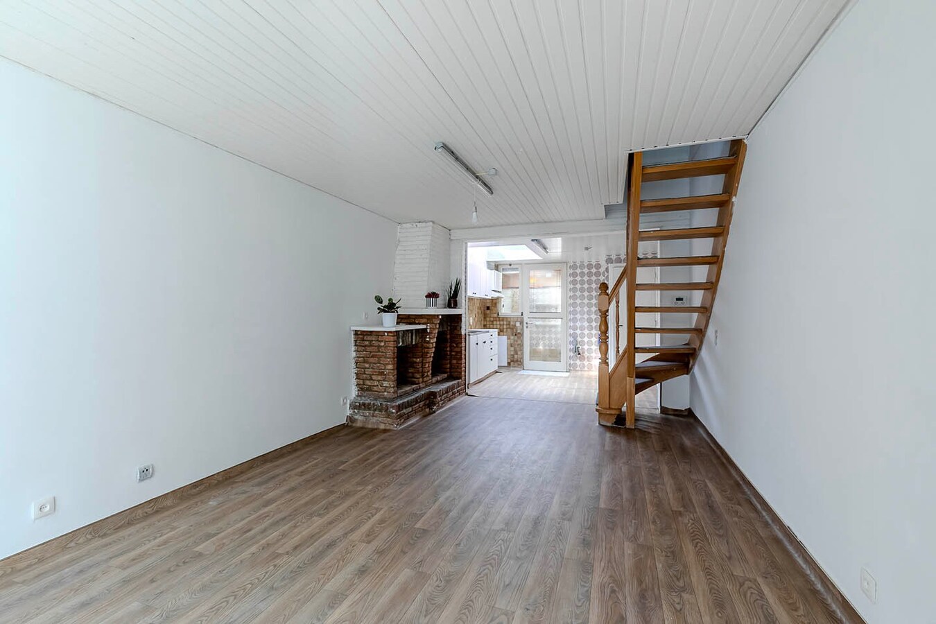 Leuke stadswoning met 2 slpks - ideale locatie 
