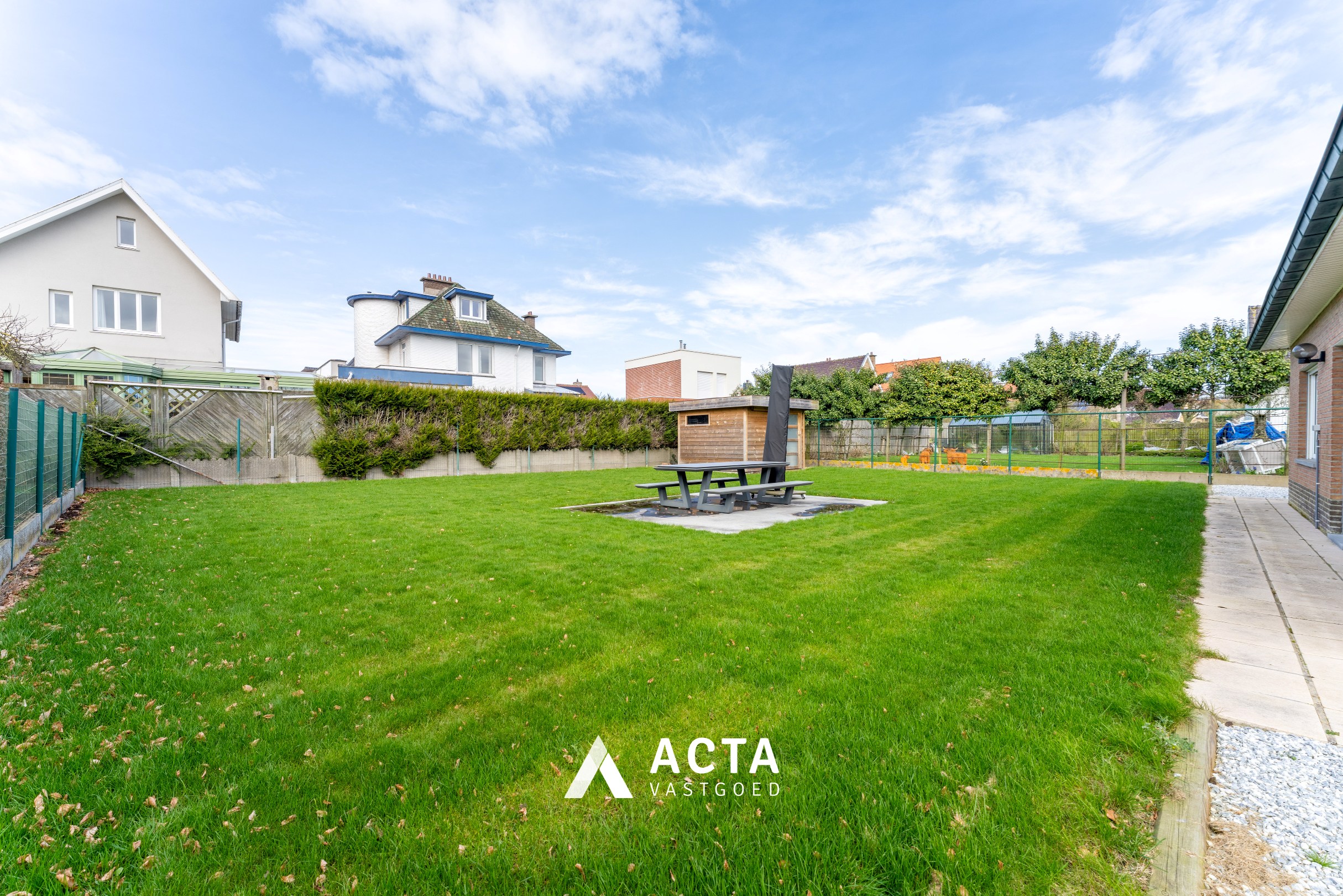 Ruime bungalow op topligging te Middelkerke 