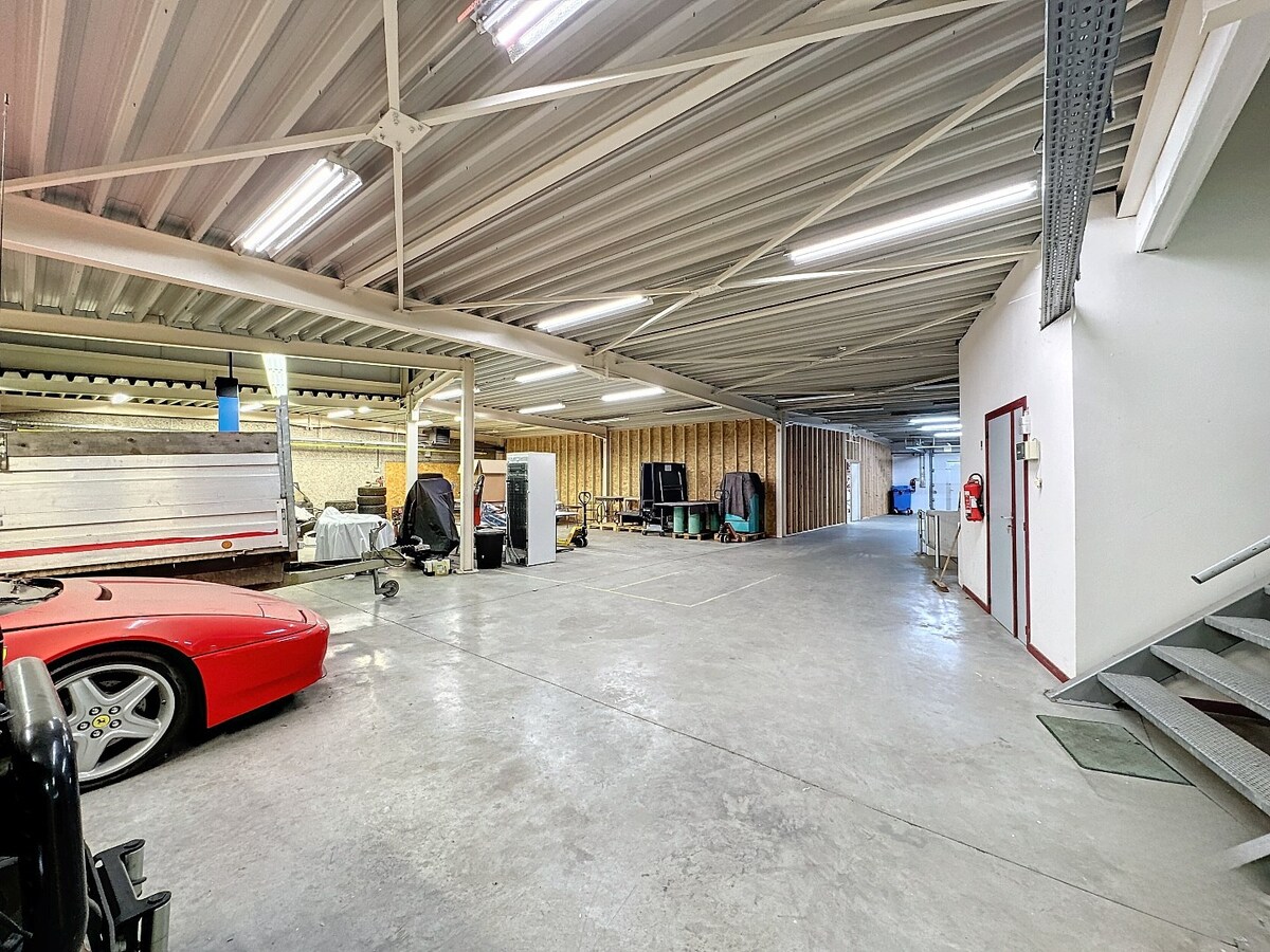 Top gelegen kantoorruimte te huur in Oudenaarde 