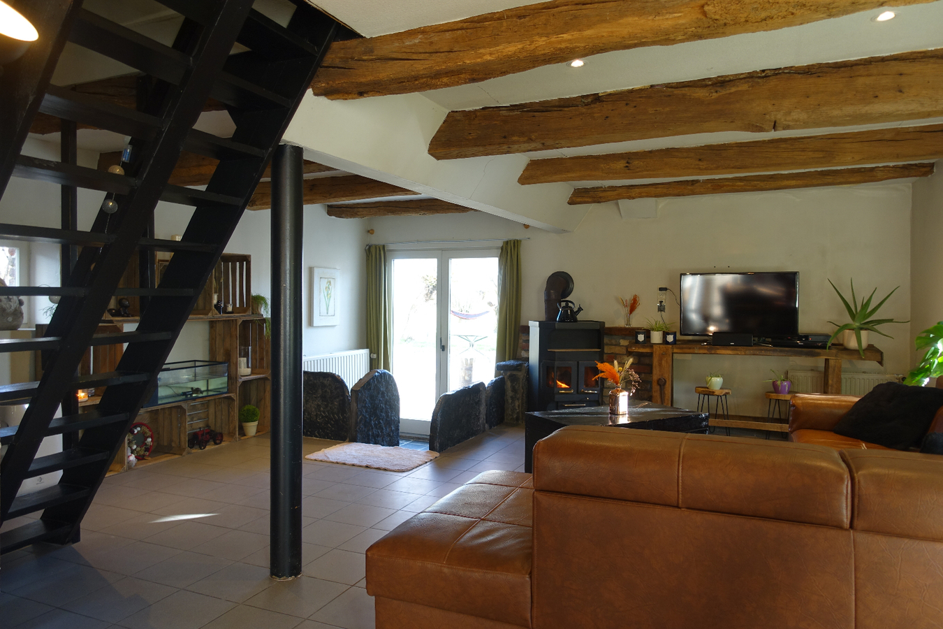 Unieke fermettewoning op rustige ligging 