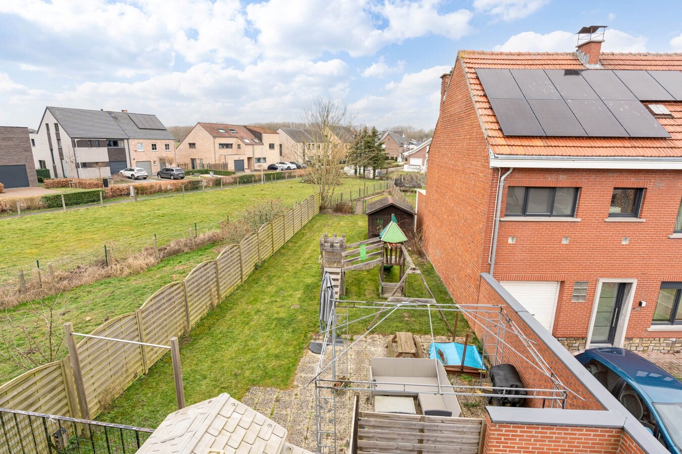 Half open bebouwing met tuin, terras en garage in Boutersem - EPC label B 