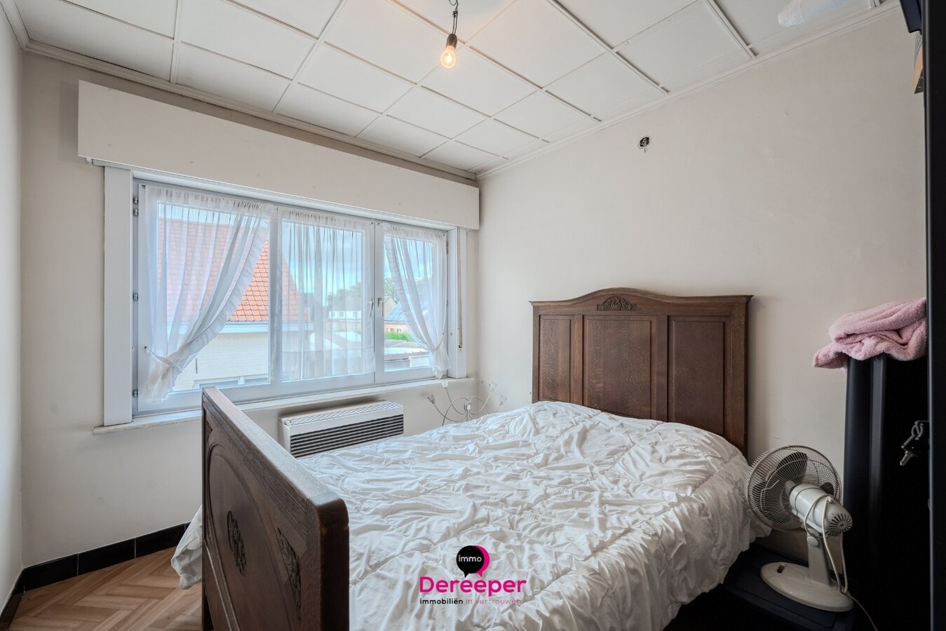 Te renoveren halfopen woning met zuidgerichte tuin op 571 m² in Jabbeke 
