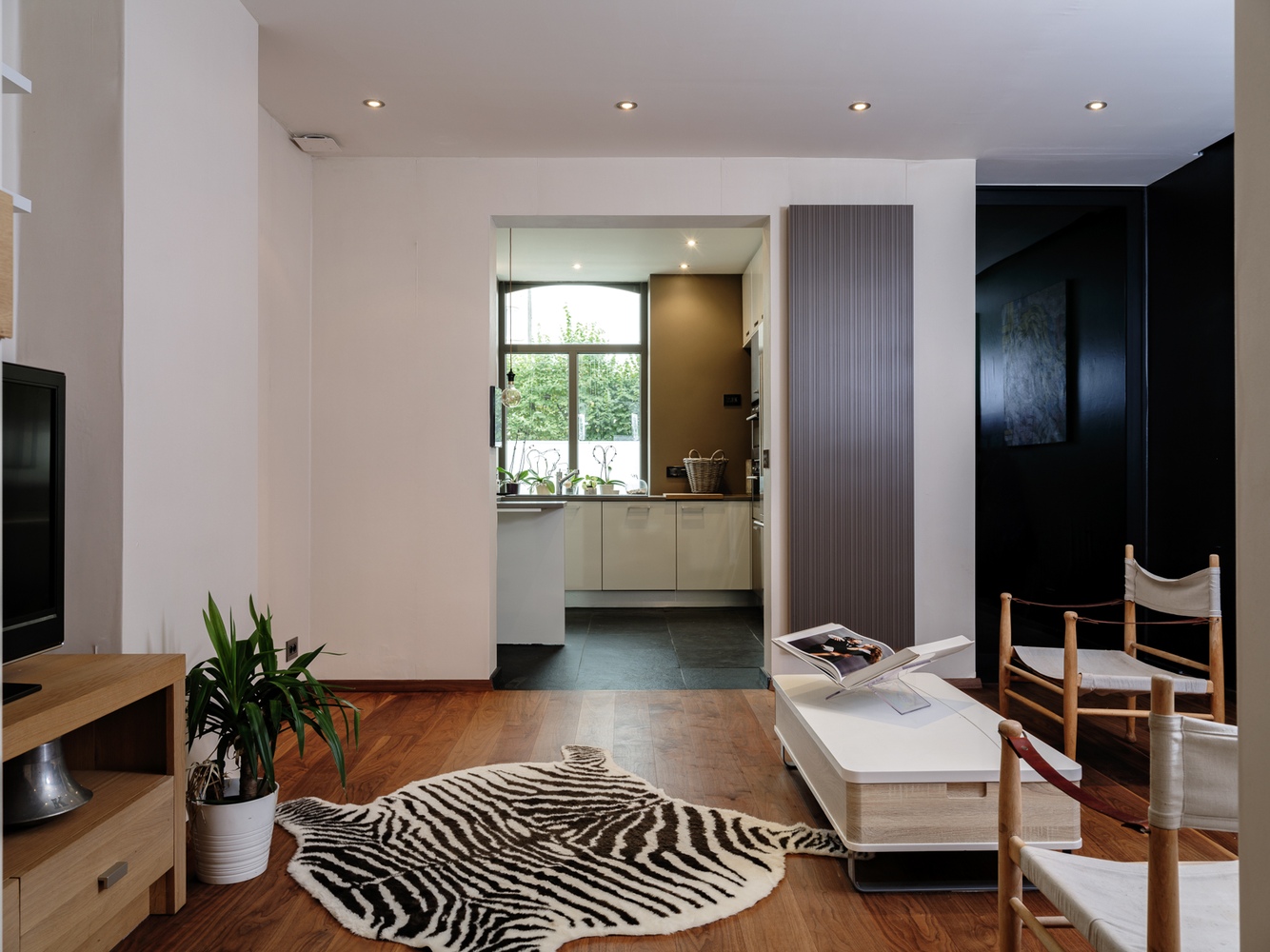 Vernieuwd herenhuis met koer 