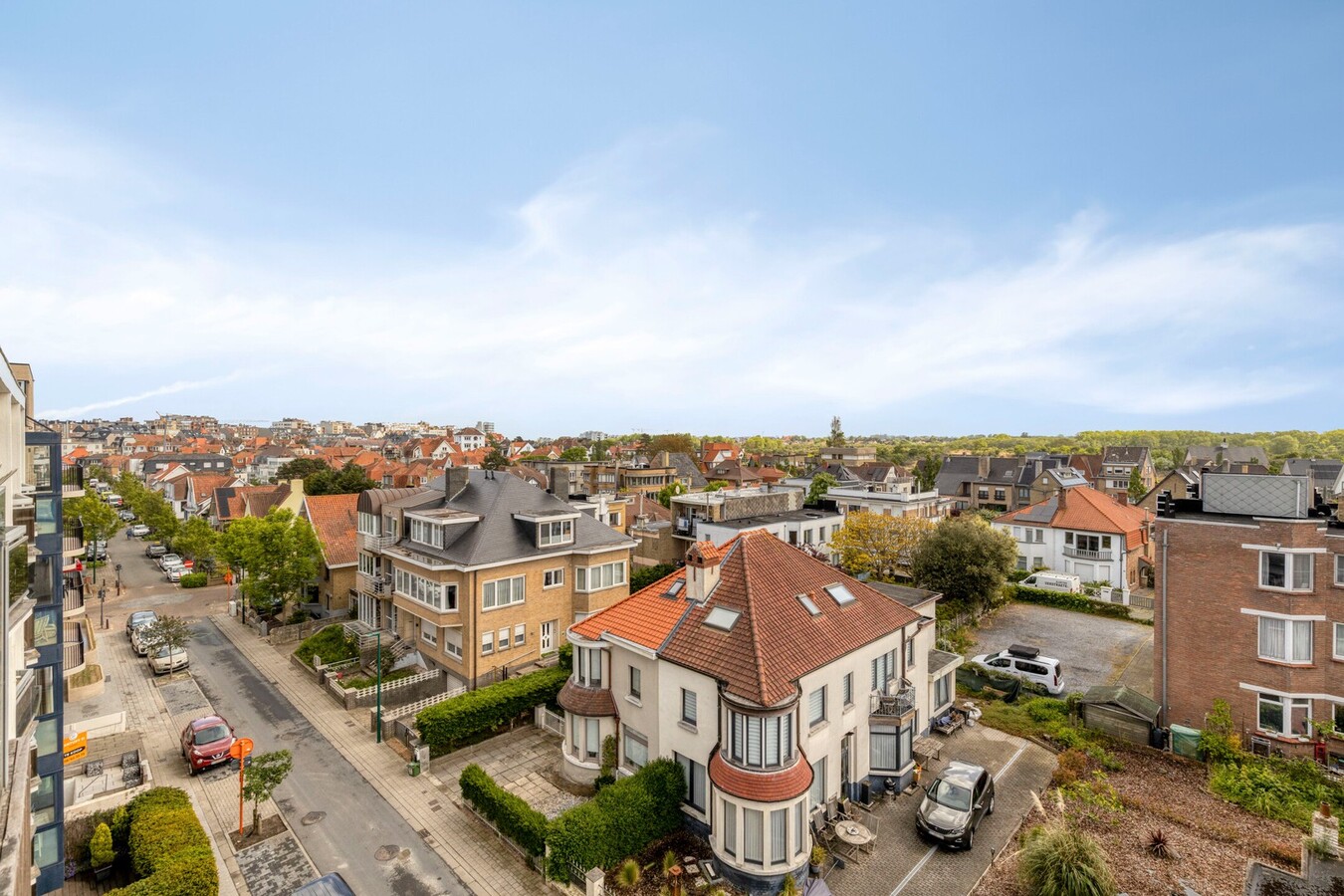 Penthouse ensoleillé avec une très grande terrasse 