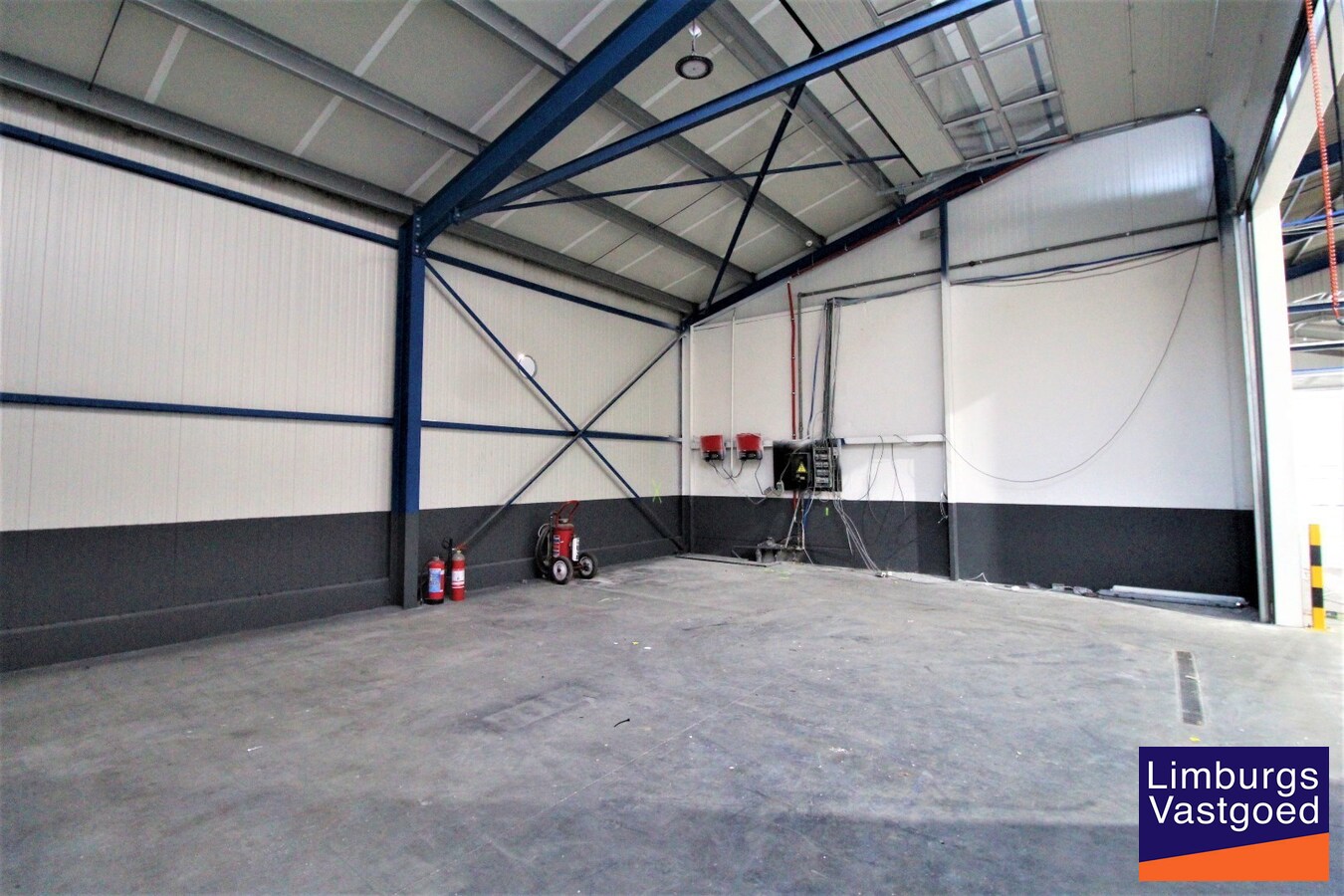 TRUDONIS - KMO UNIT 6 - 164 m² - sectionaal poort - nabij N79 