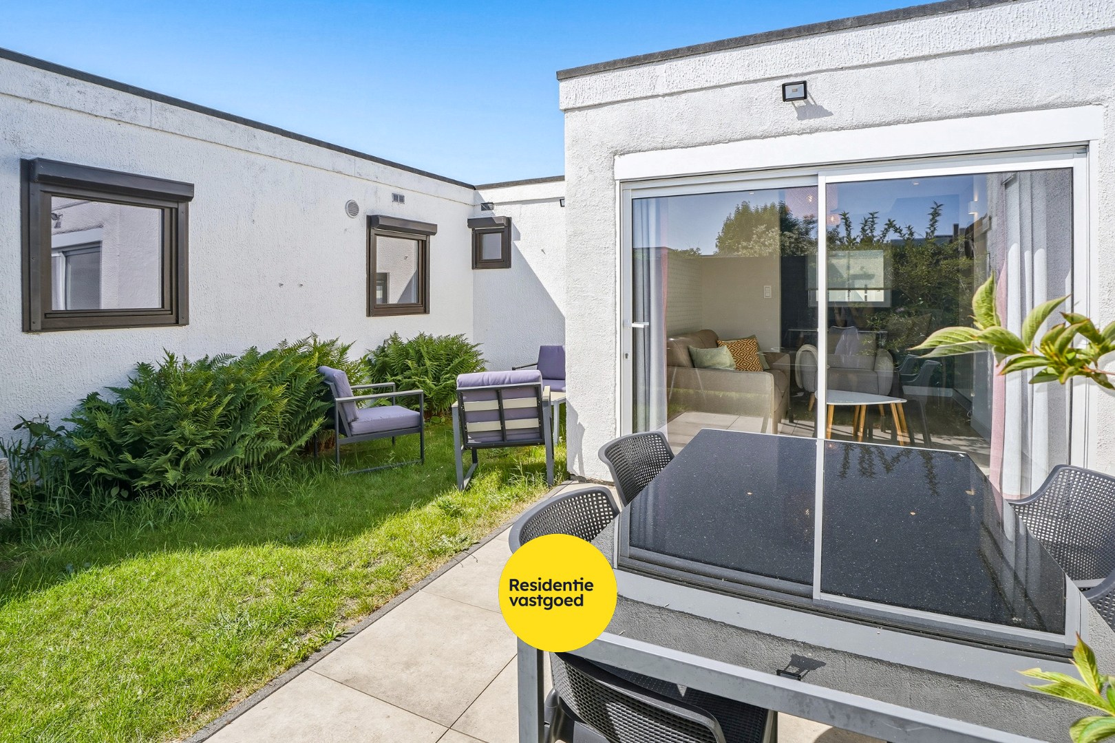 Recent gerenoveerde vakantiewoning (type bungalow) met 2 slaapkamers te Koksijde. 