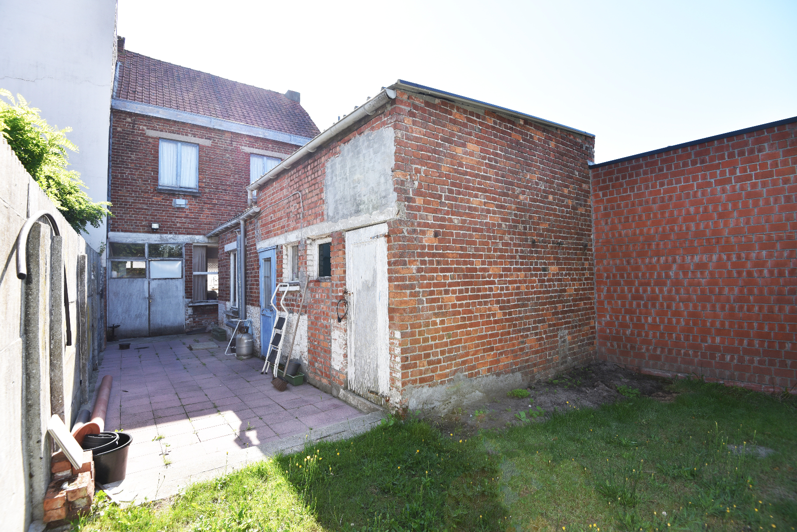 Te renoveren / herop te bouwen woning op 160m² nabij centrum Maldegem 