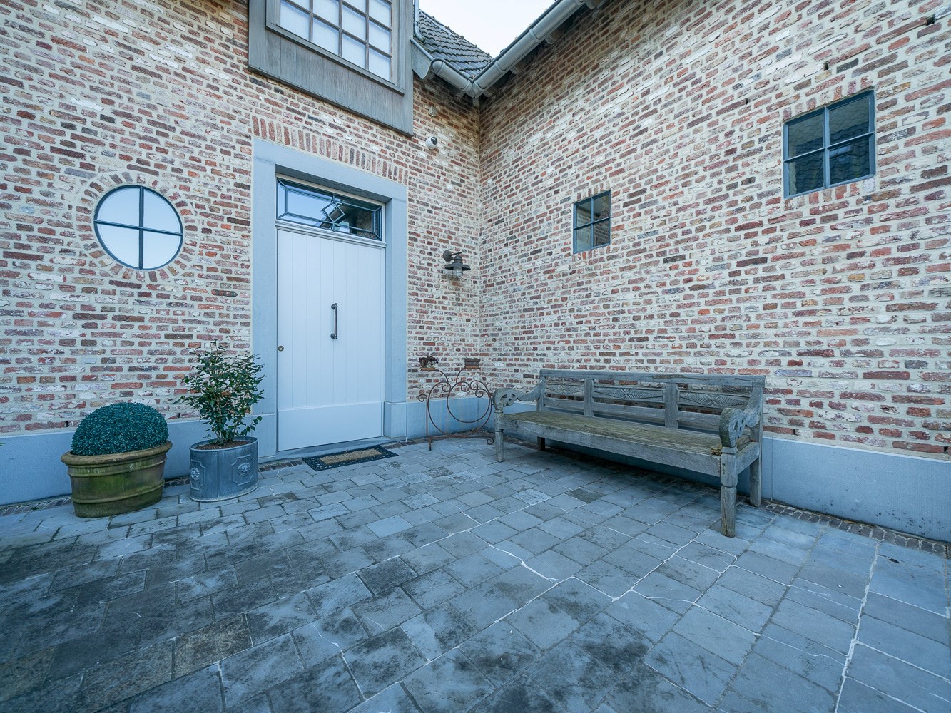 Unieke landelijke villa met zwembad en zicht op Pedevallei 