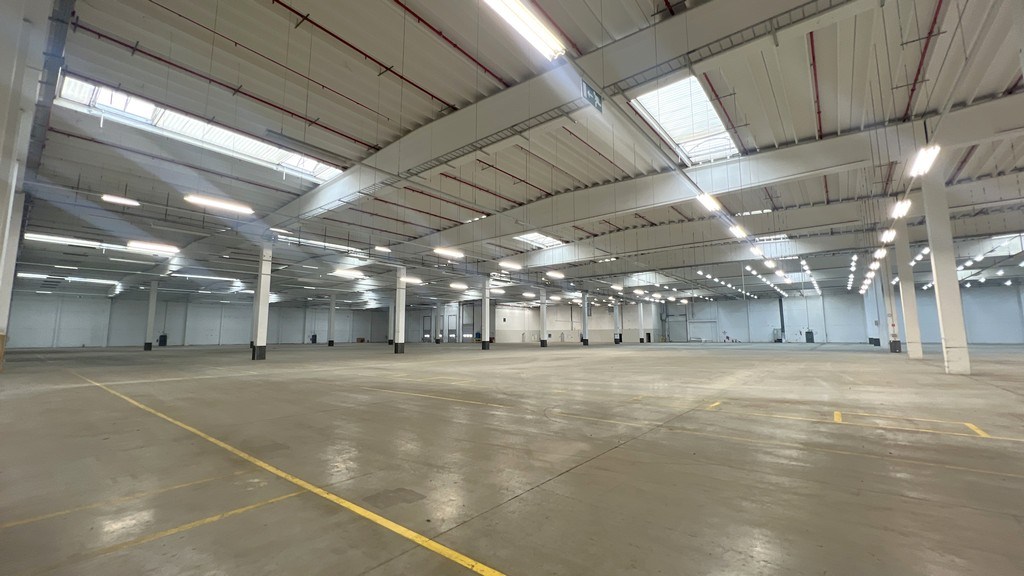 Logistiek magazijn te huur in bedrijvenpark Waregem-Zuid