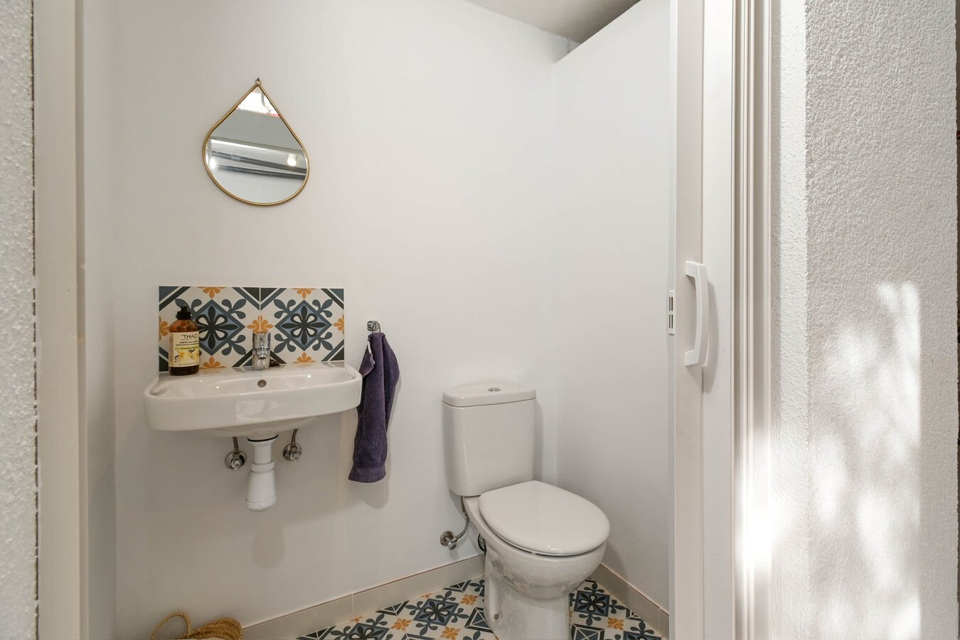 PRACHTIGE BUNGALOW GELEGEN IN HET RUSTIGE MURLA MET PRACHTIG BERGZICHT. 