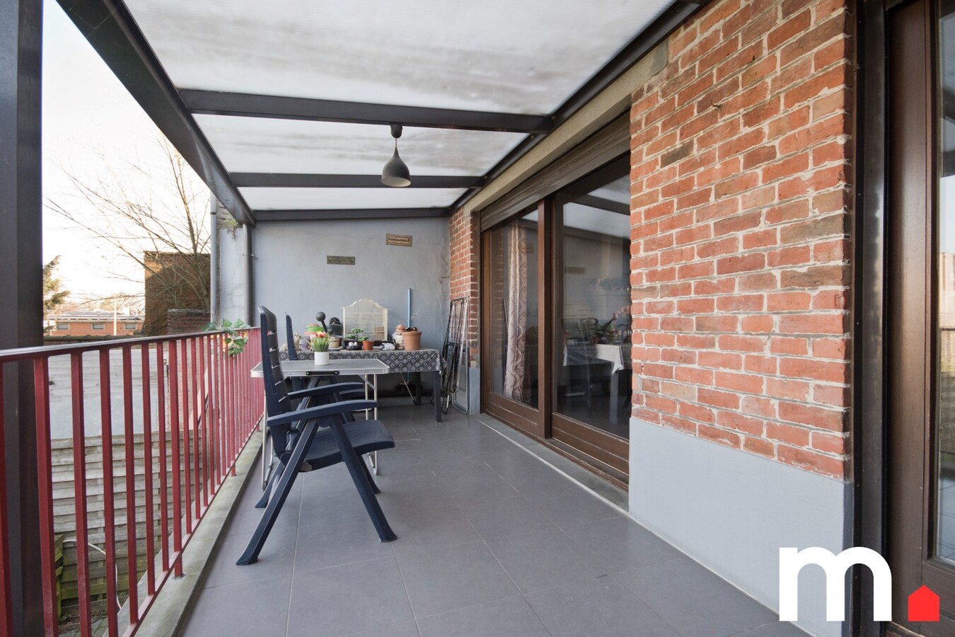 Unieke woning te Kortrijk met zonnige aangelegde tuin, Garage en 4 ruime slaapkamers! 