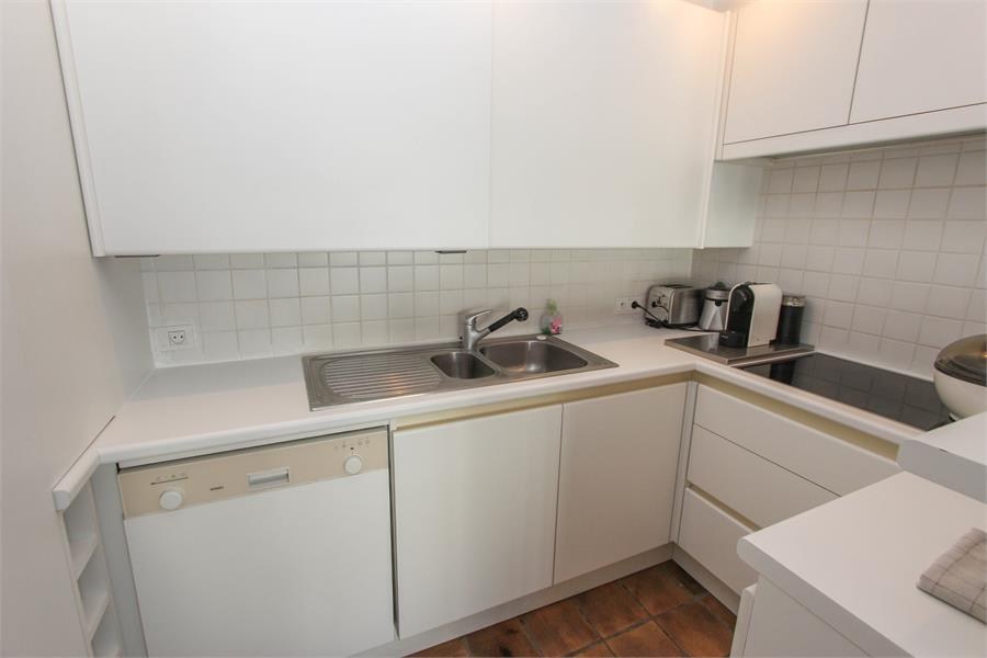 Studio central avec terrasse avec vue sur mer! 