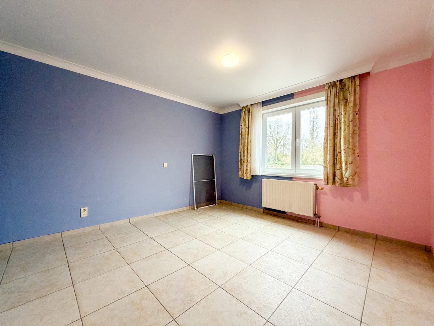 Energiezuinig 2-slp appartement (88 m²) met groot terras, Eernegem. 