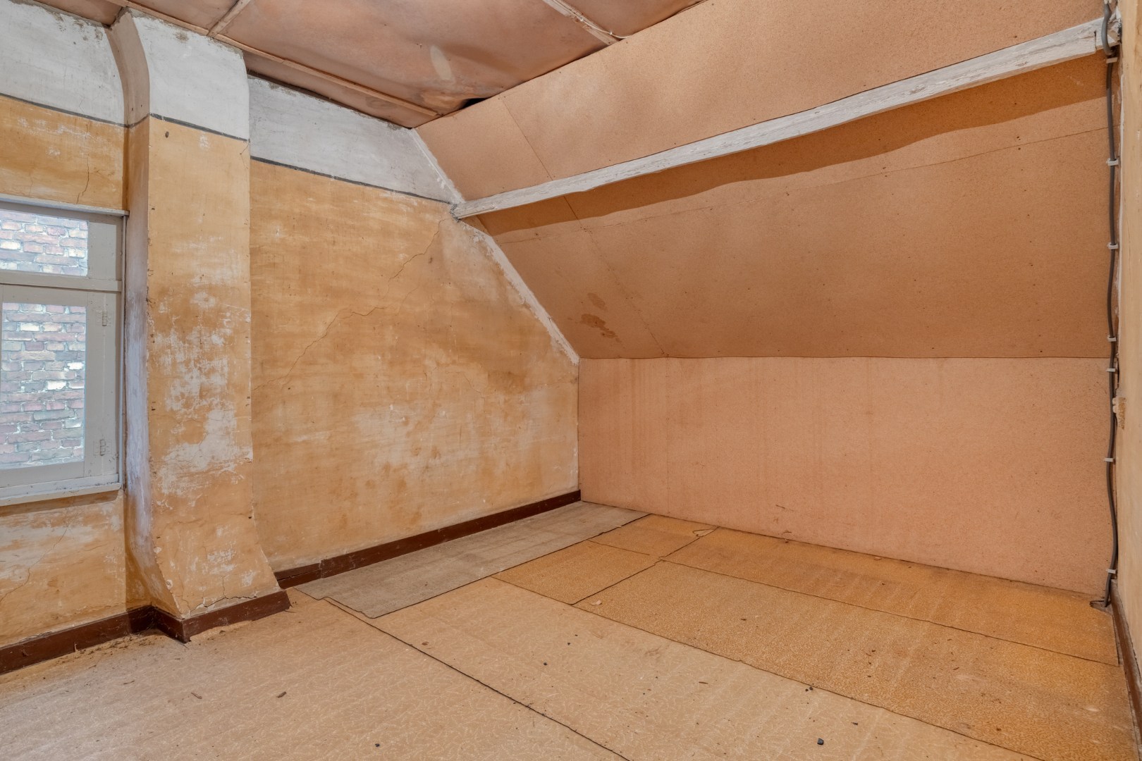 Charmante stadswoning met 5 slpk. in centrum Geel 