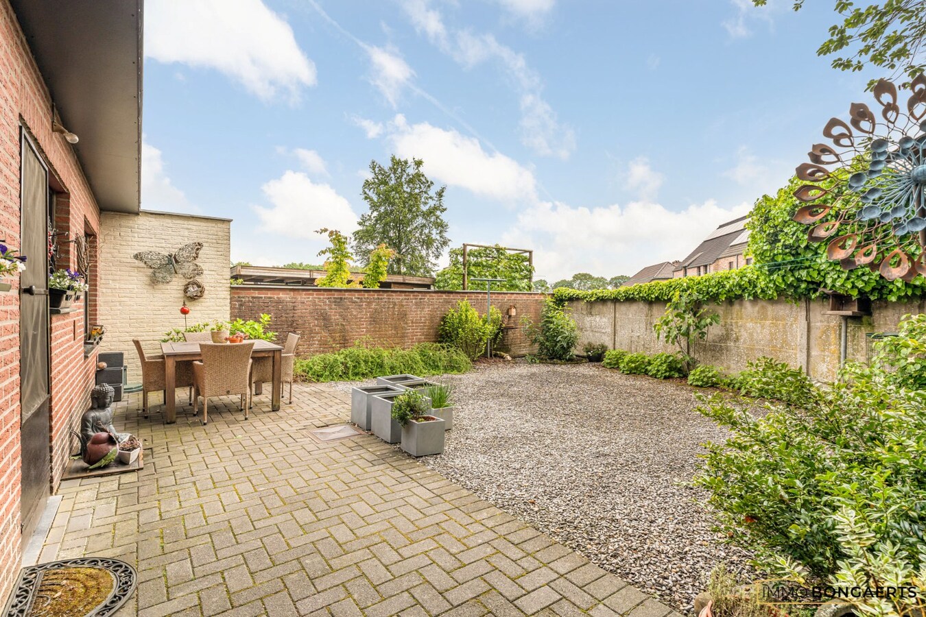 Halfopen woning met 3 slaapkamers 