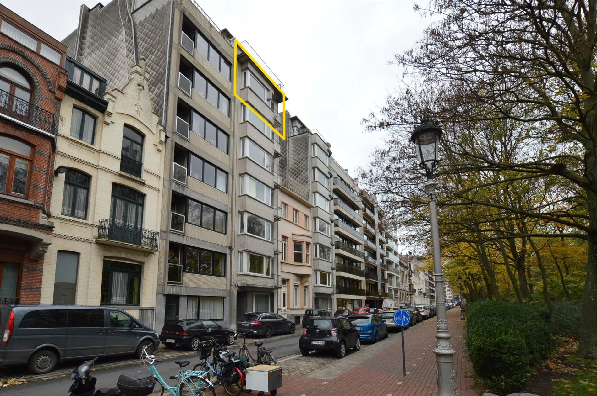 Centraal gelegen appartement (6e V) met schitterend zicht op het Leopoldpark