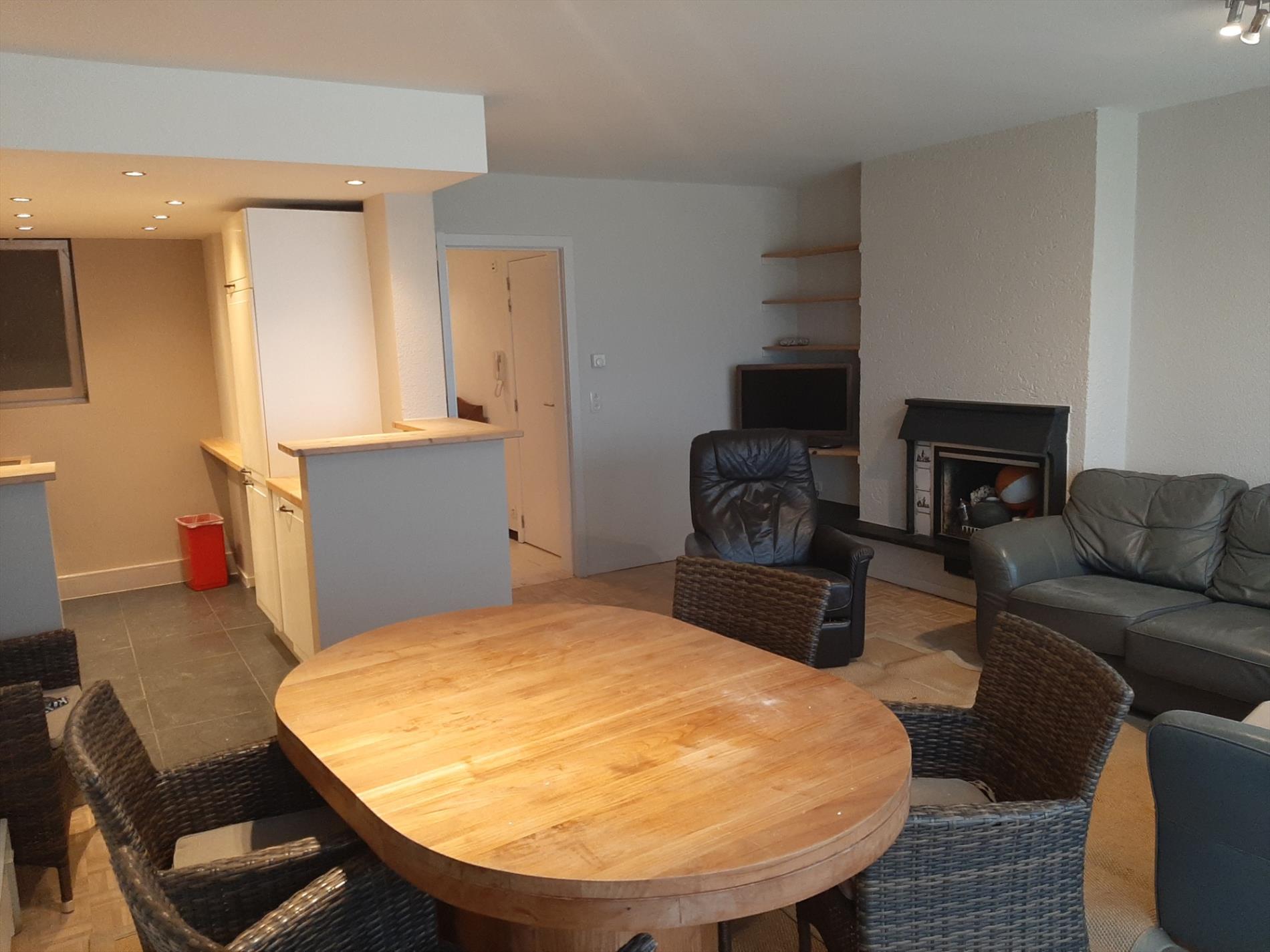 Ruim en gezellige appartement met zicht op zee 