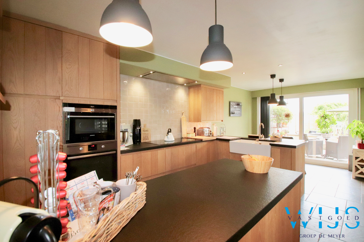 Zeer ruime HOB op een perceel van 934m2 te Evergem ! 