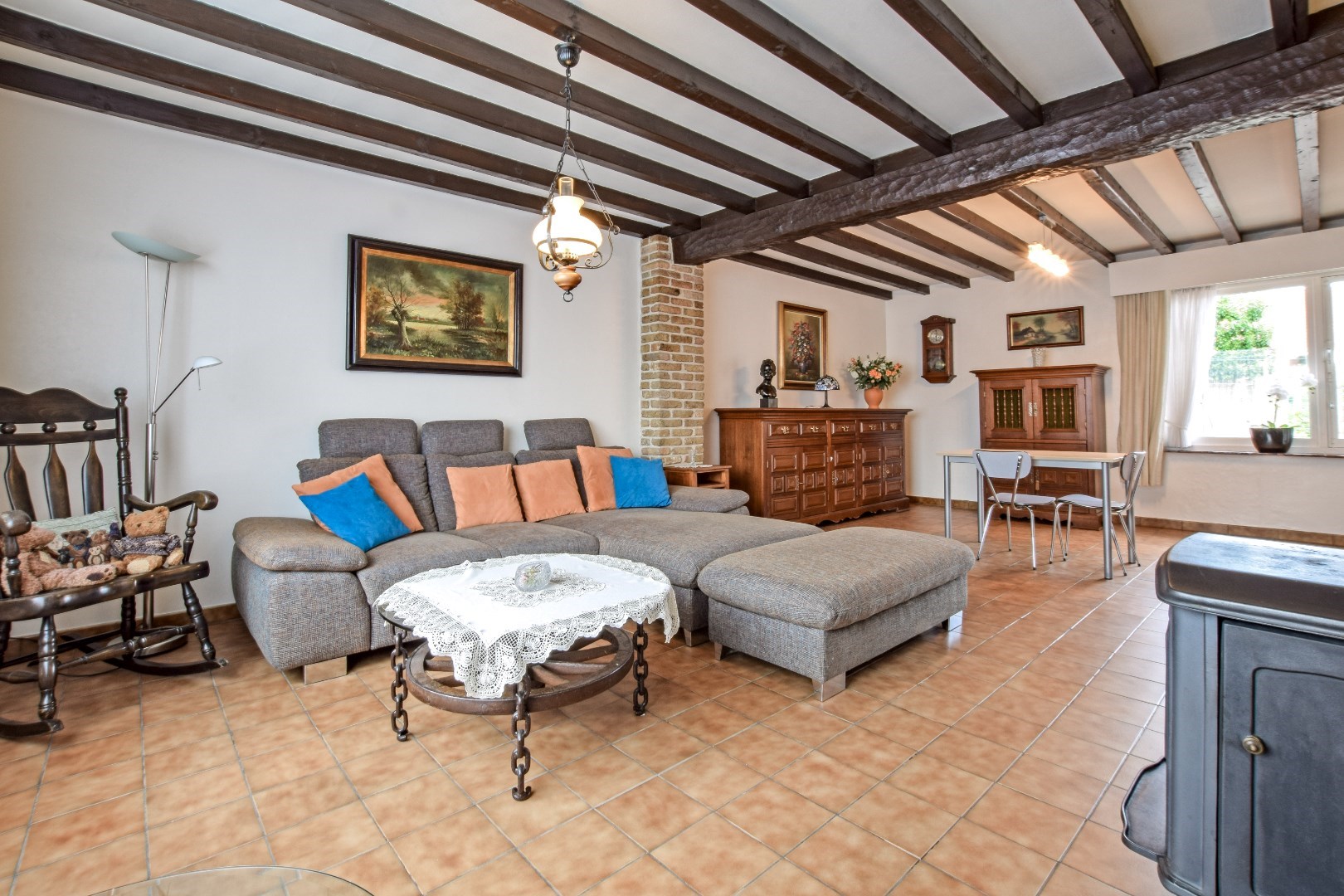 Te renoveren halfopen woning te Ramskapelle op 185m². 