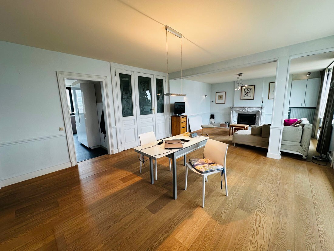 Authentiek 3 SLAAPKAMERappartement net buiten de Kleine Ring van Hasselt 