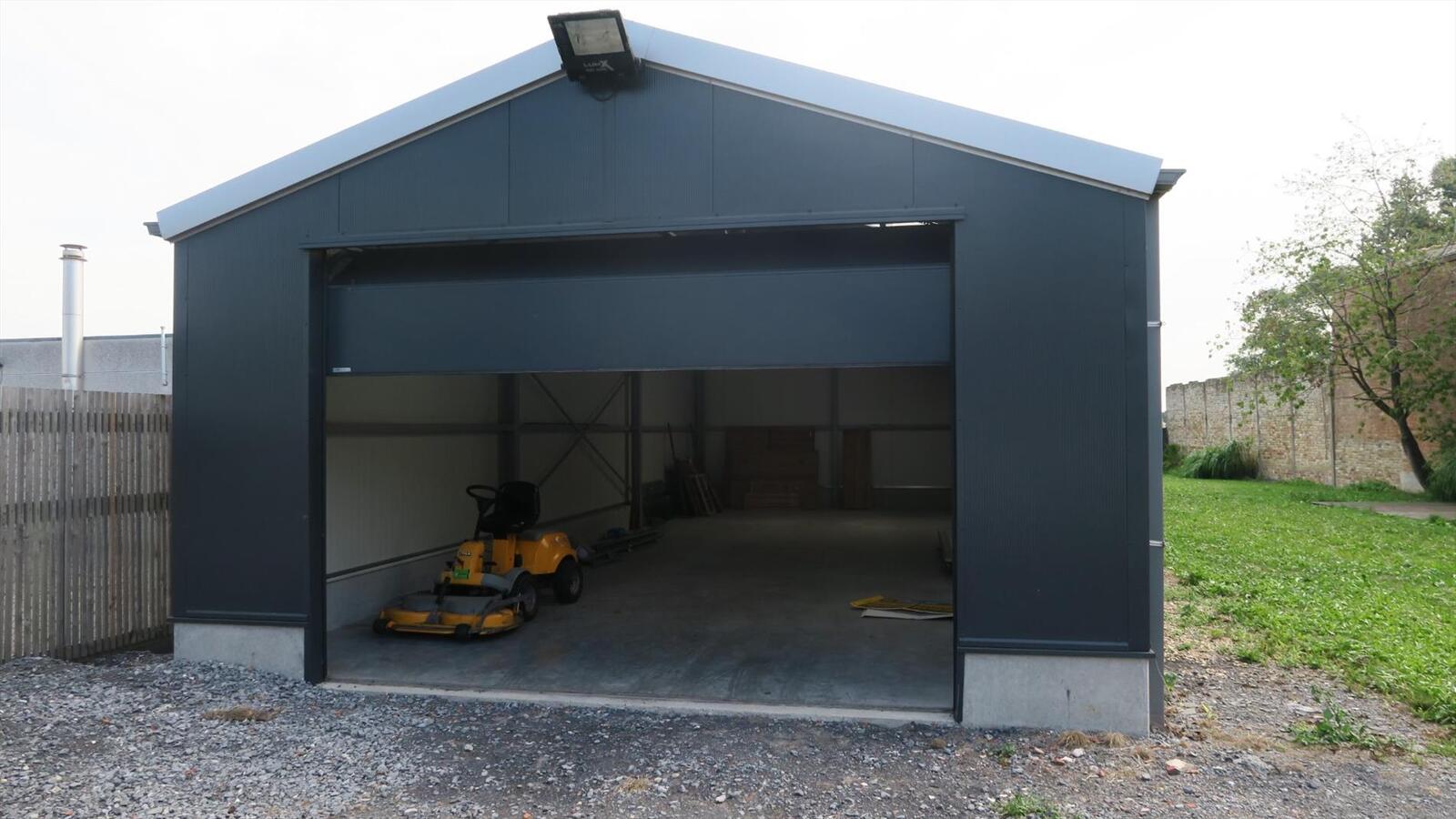 Loods van 90 m² - Centrum Zarren 