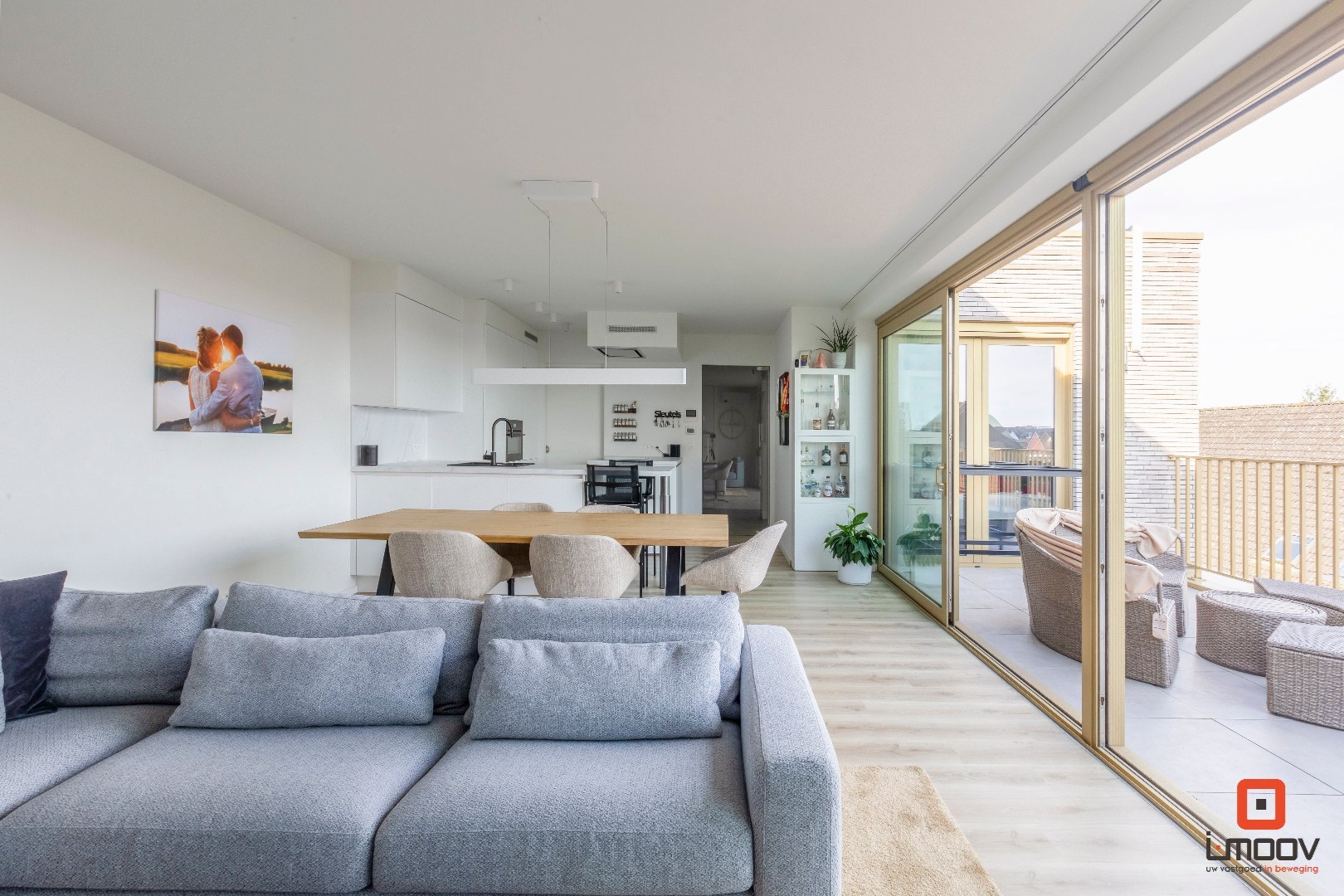 Recent luxueus appartement (2023) met 2 slaapkamers, terras en parkeeroptie in gebouw nabij Dampoort 