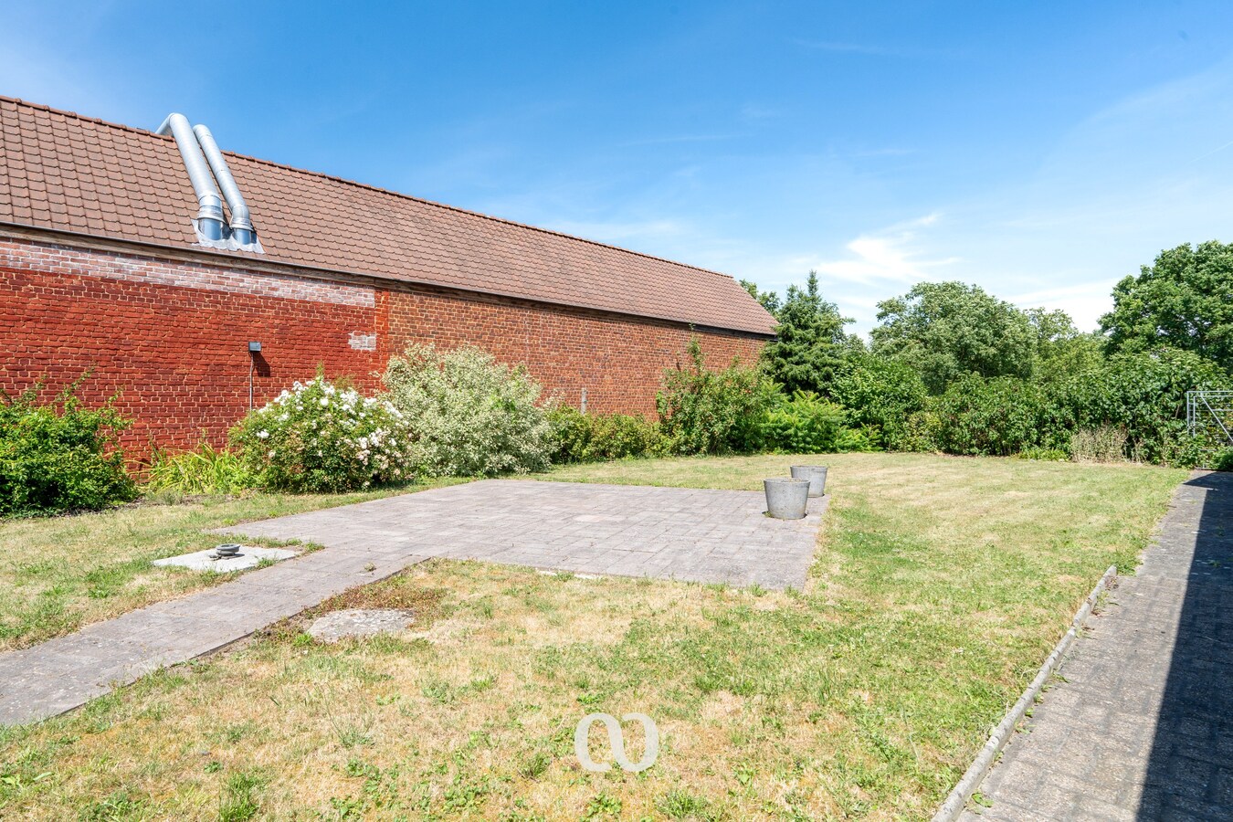 Woning met garage, weide en zonnige tuin in Melden 