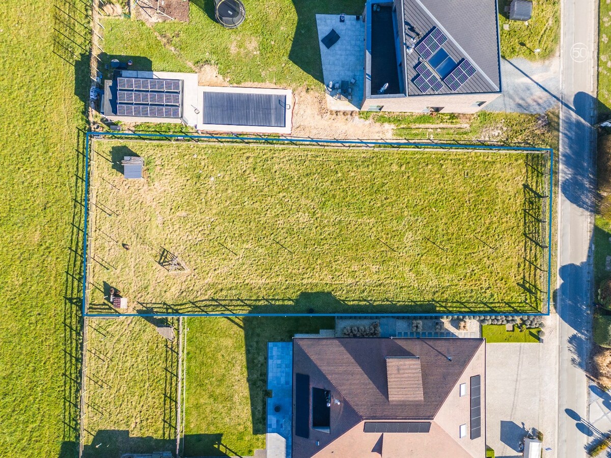 Bouwgrond voor OB met gunstige oriëntatie op toplocatie te Godveerdegem 