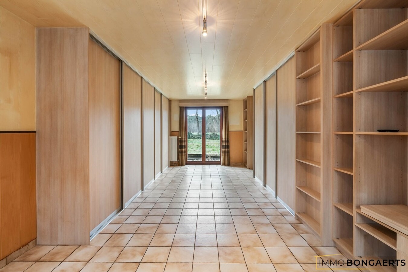 Woning met inpandige garage 