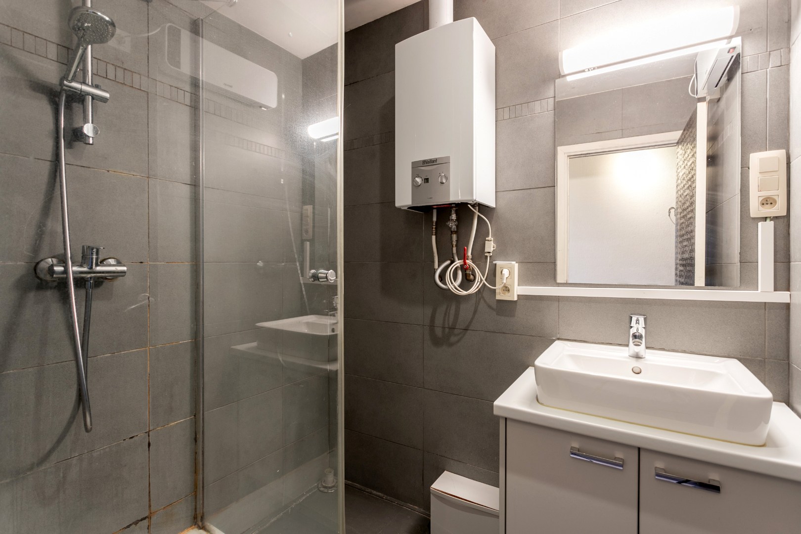 Duplexappartement in het hart Halle te koop met 2 slpks 