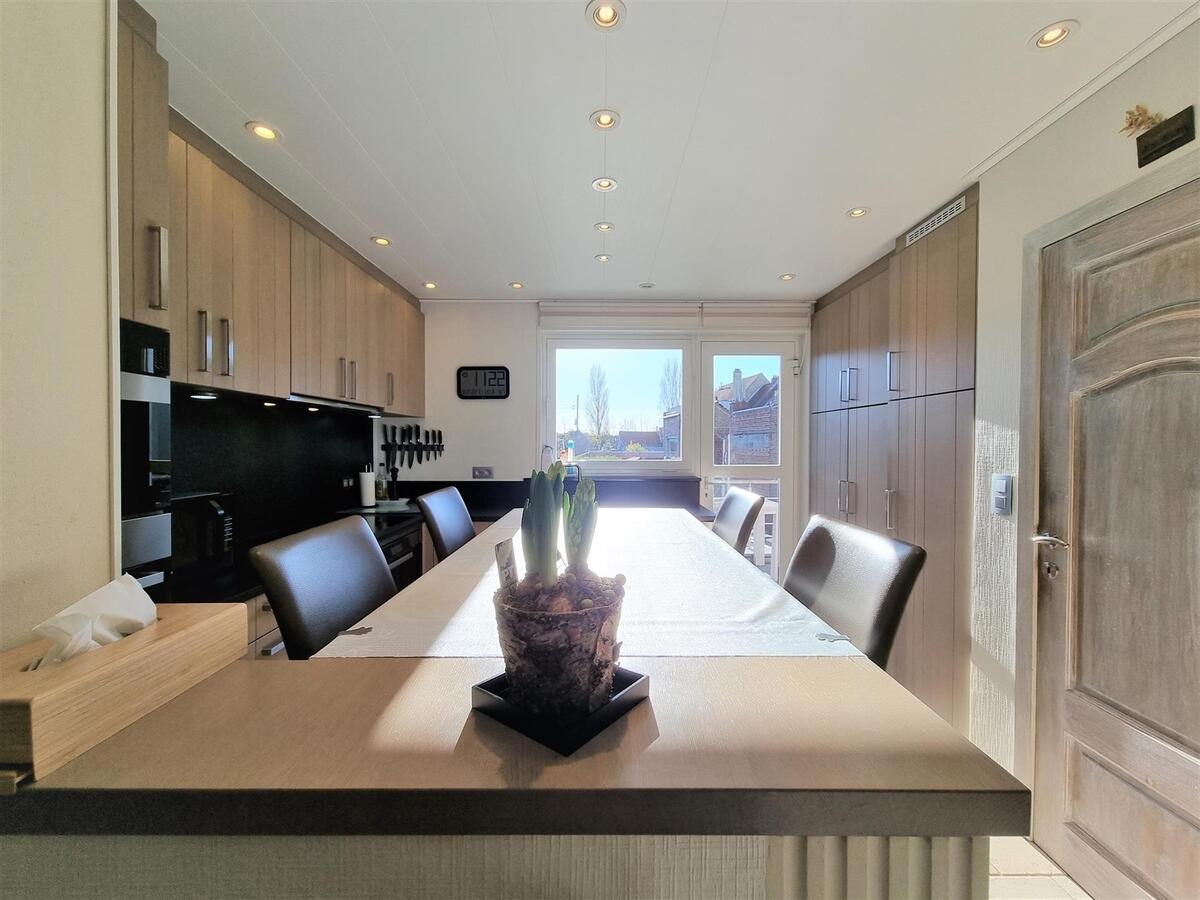 Goed gelegen, knappe bel-étagewoning met zongerichte tuin - Heist 