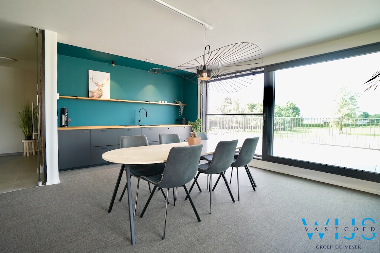 Zeer tof kantoor van 130m² te Assenede ! 