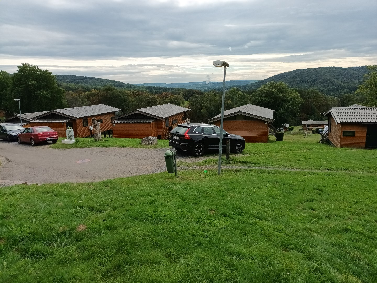 Charmante chalet met prachtige verzichten in vakantiepark te Blaimont ( 3 slaapkamers ) 