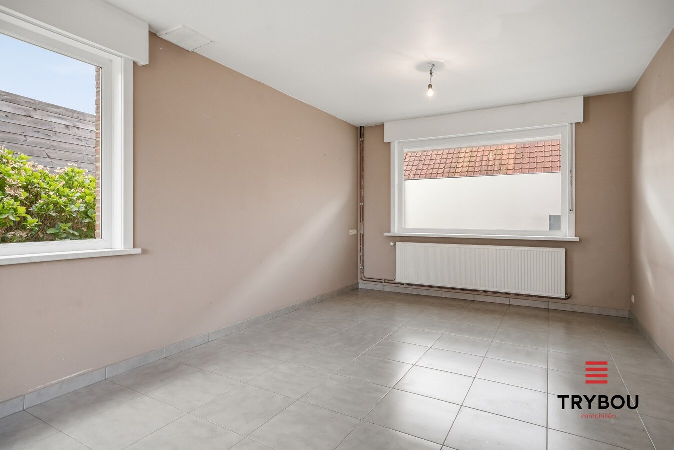 Halfopen bebouwing met 4 slaapkamers in Poelkapelle! 