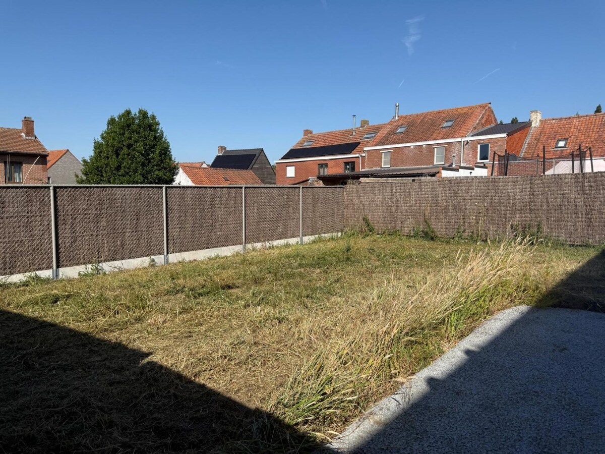 Instapklare nieuwe woning in een rustige woonwijk 