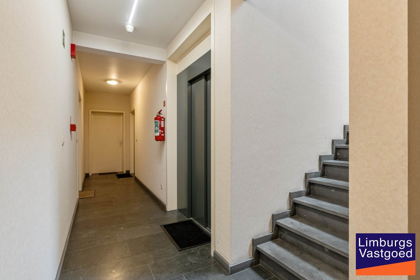 Energiezuinig 3 slpk app, 106m² + 2 terrassen, dubbele kelder + garagebox; Centrum 