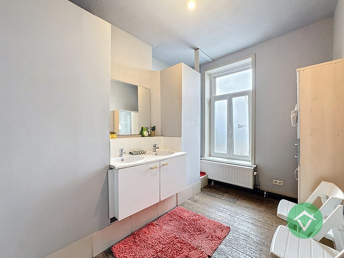 Karaktervolle en energiezuinige woning met 4 slaapkamers op topligging te Gent 