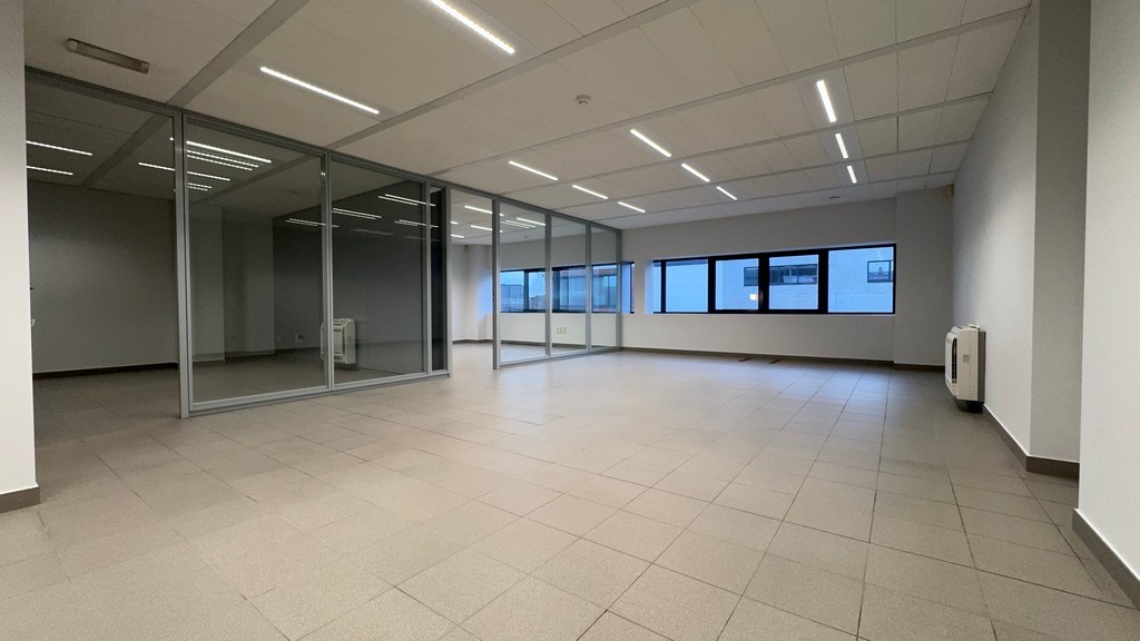 Kantoren met magazijn te huur in MB Office Park II aan The Loop in Gent