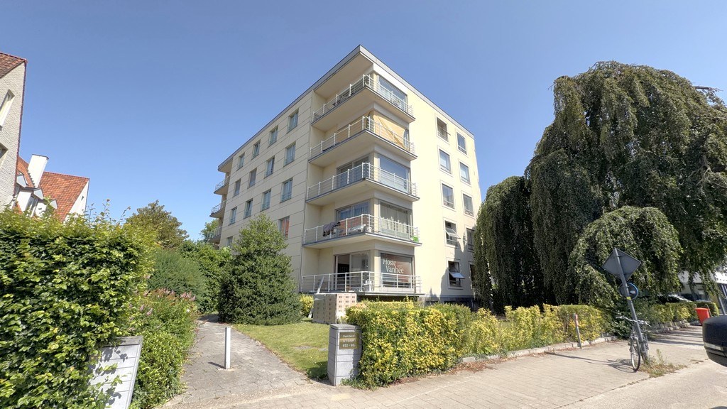 Charmant instapklaar kantoor te huur aan De Sterre in Gent