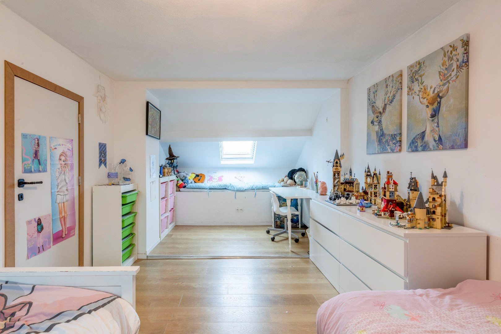 Instapklare woning met tuin in de gezellige kern van Laarne 