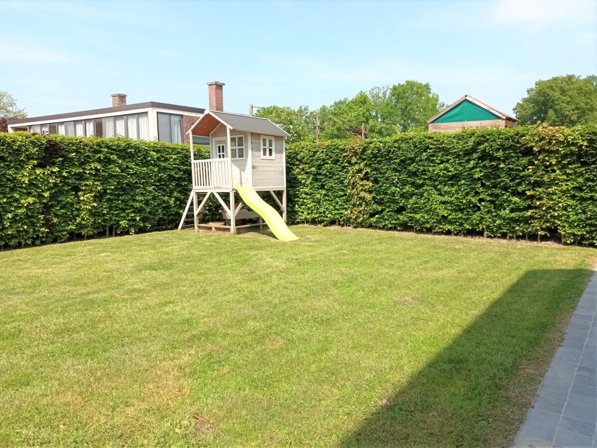 Prachtige woning met energielabel A, zeer rustig gelegen te Bolderberg. 