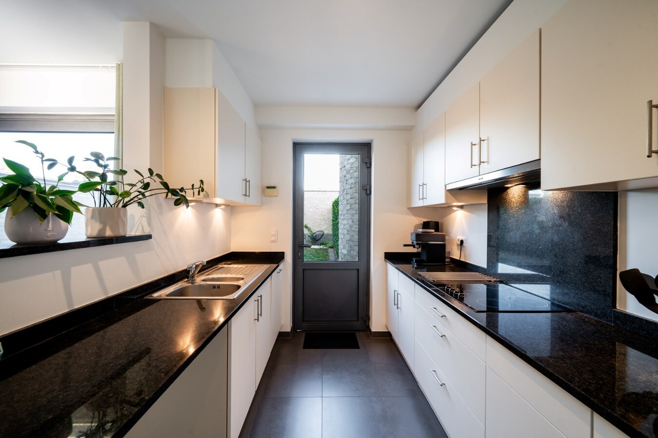 Stijvol, instapklaar gelijkvloers appartement te Tuilt (Hasselt) 