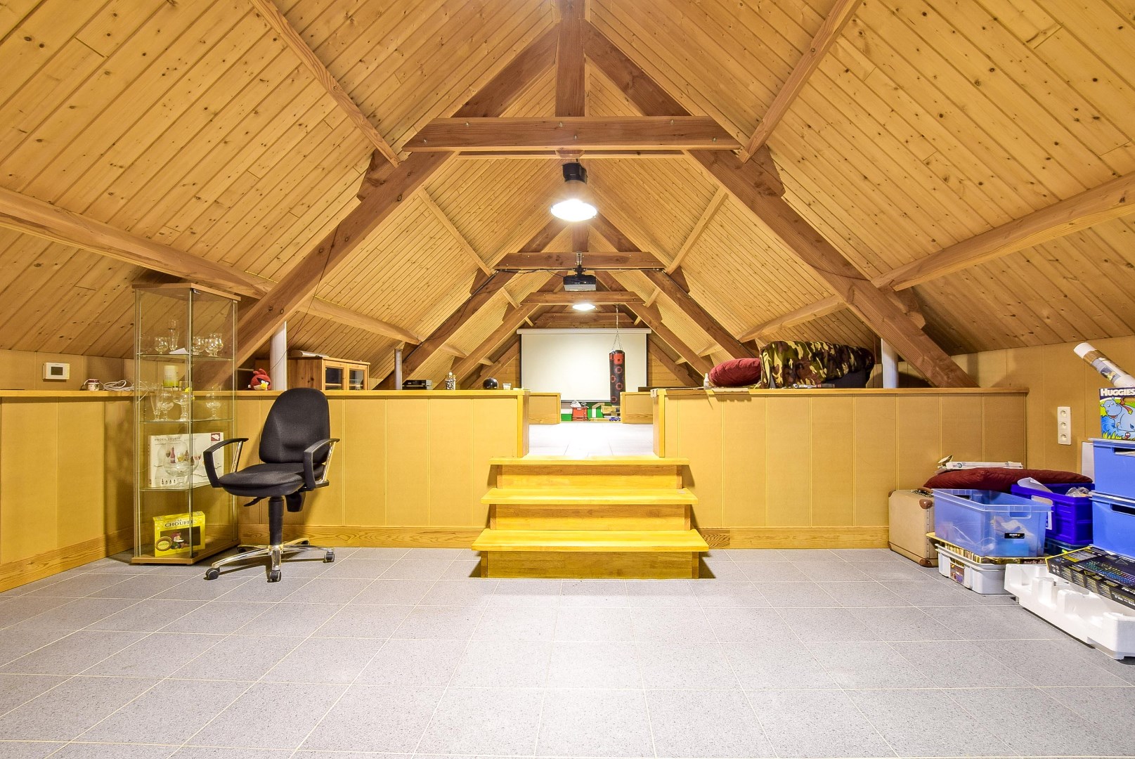 Uniek gelegen landhuis op 4334 m² gelegen te Diksmuide. 