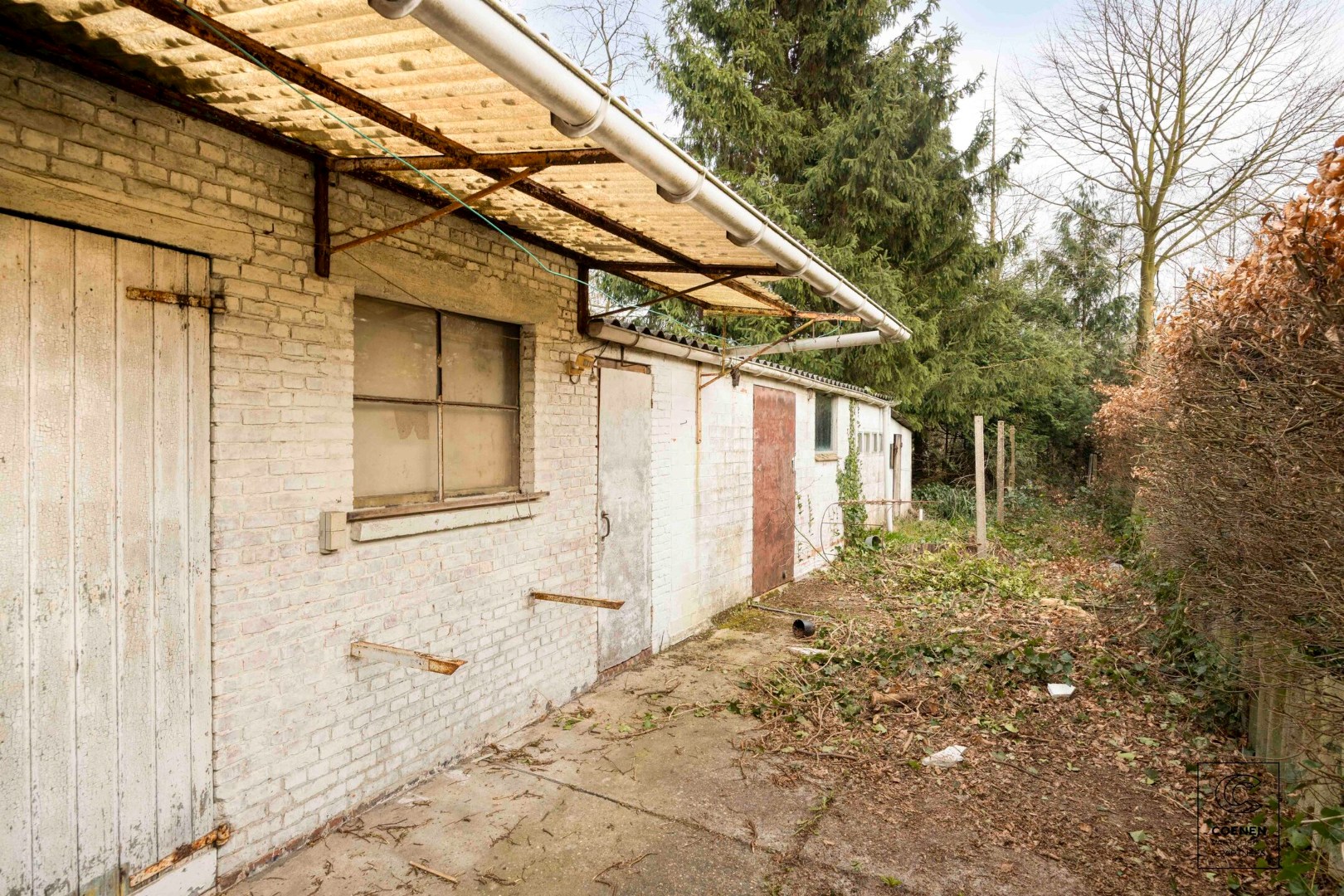 Volledig te renoveren woning met potentieel op een schitterende ligging te Brasschaat 