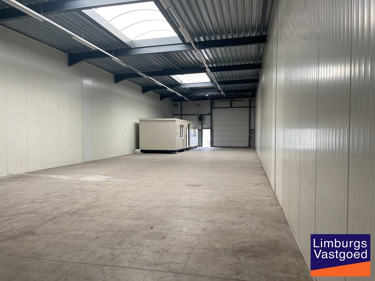 KMO-unit, 335 m², industriezone Genk-Zuid 