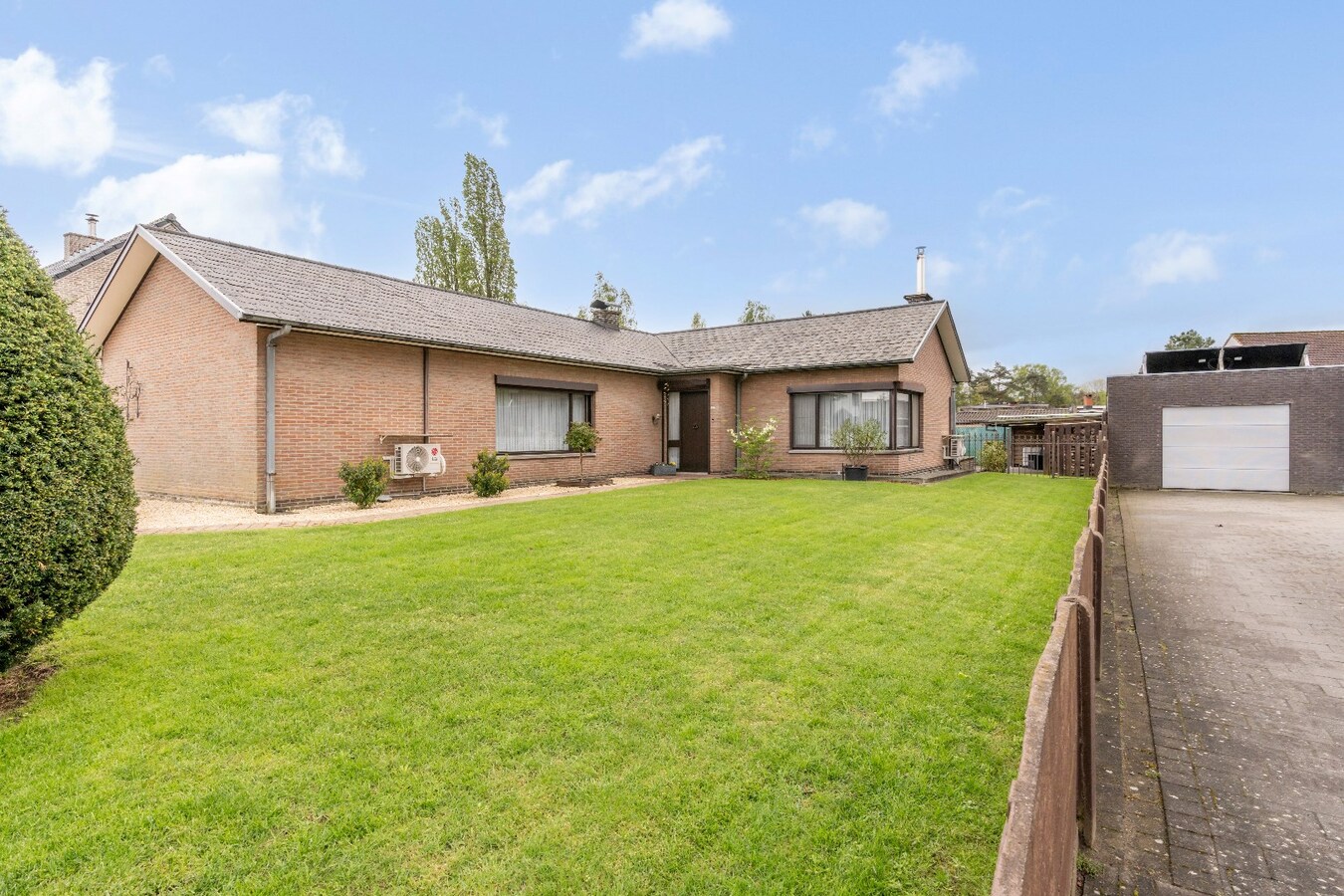 Ruime gelijkvloerse woning met 3 slaapkamers. 