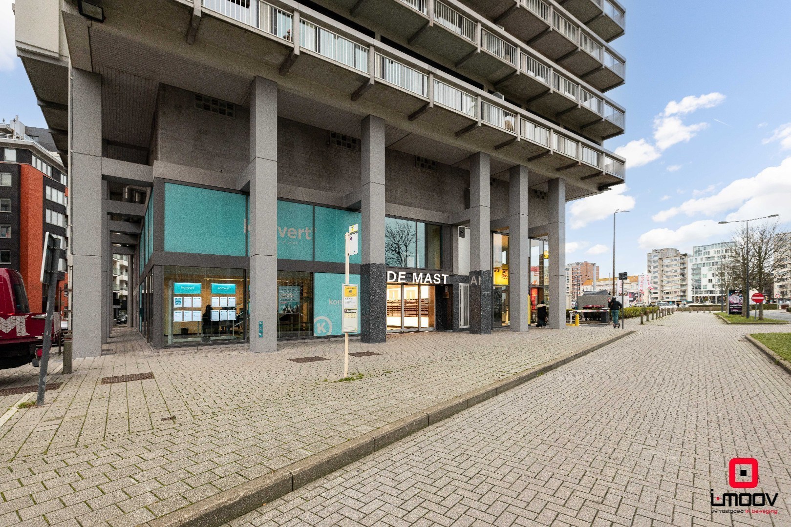 Ruim, lichtrijk hoekappartement met uniek havenzicht, topligging in hartje Oostende 