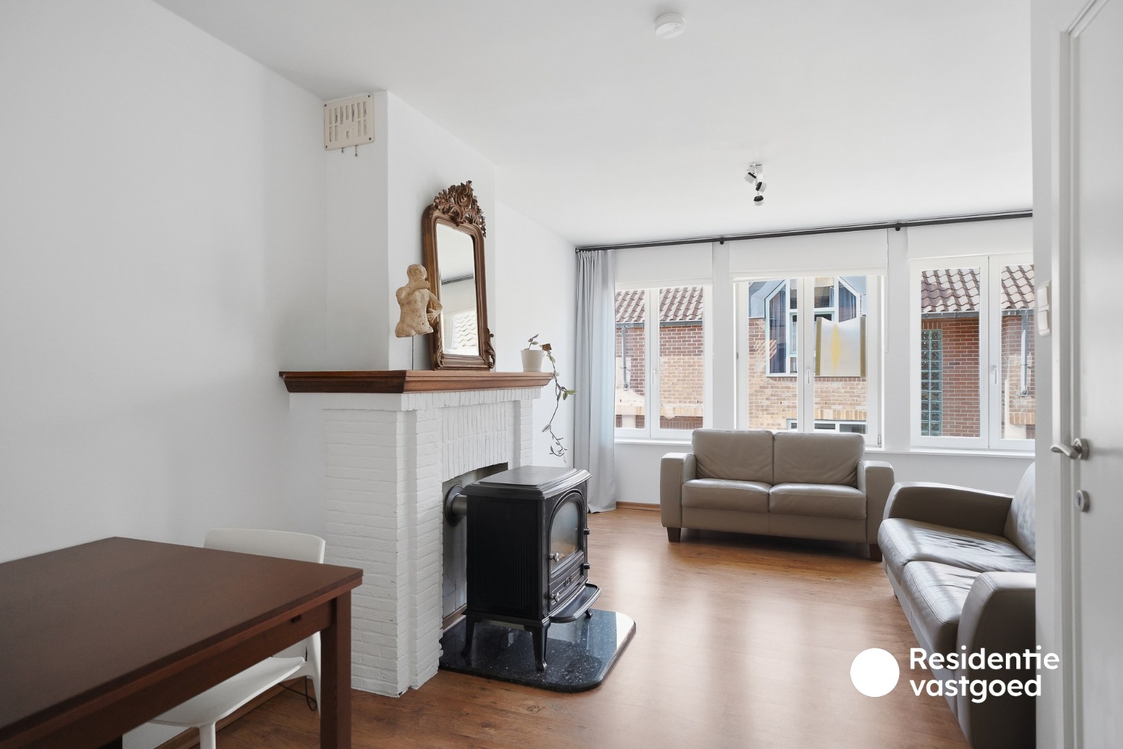 Charmante stadswoning met garage en 2 slaapkamers 
