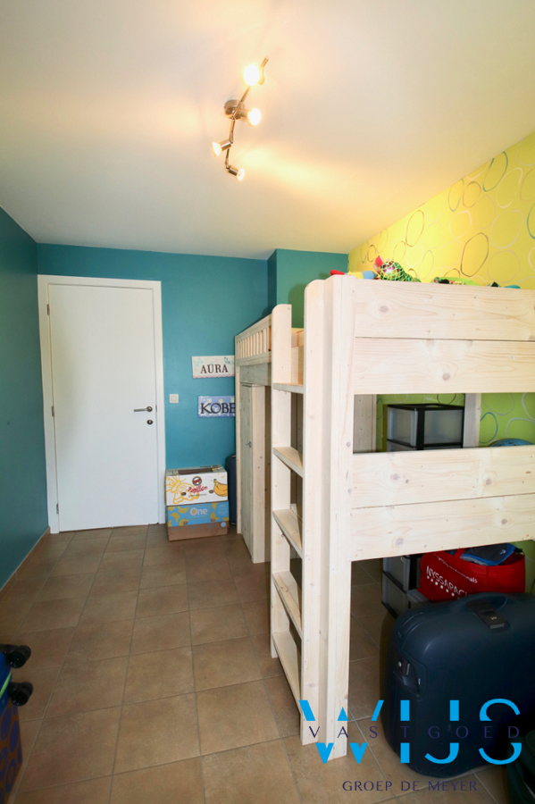 Instapklaar woonhuis met 4 slaapkamers &amp; tuin te Ertvelde ! 