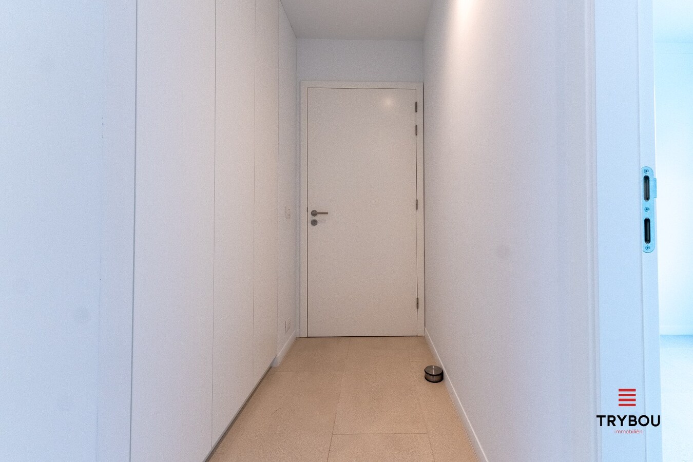 Appartement met 3 slaapkamers, garage en 2 staanplaatsen in Houthulst! 